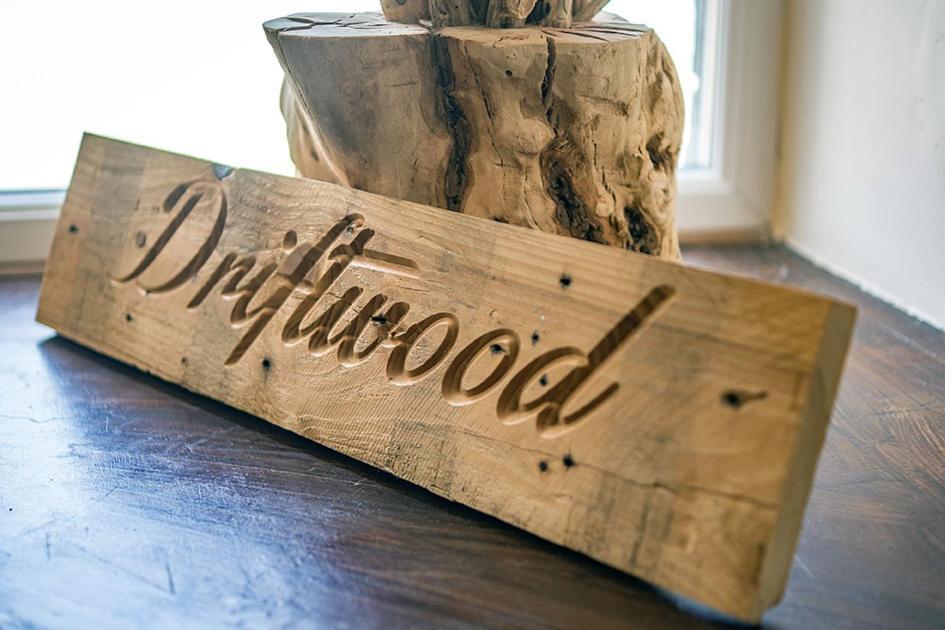 Driftwood Inn Saint Saviour Екстер'єр фото